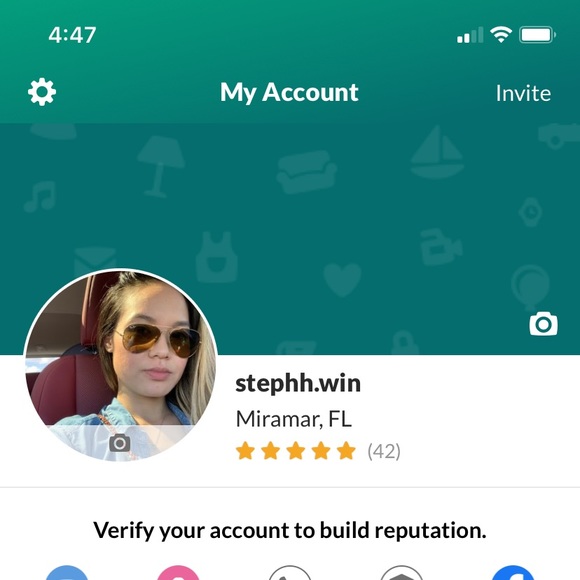 Meet your Posher, Stephanie - Picture 3 of 3